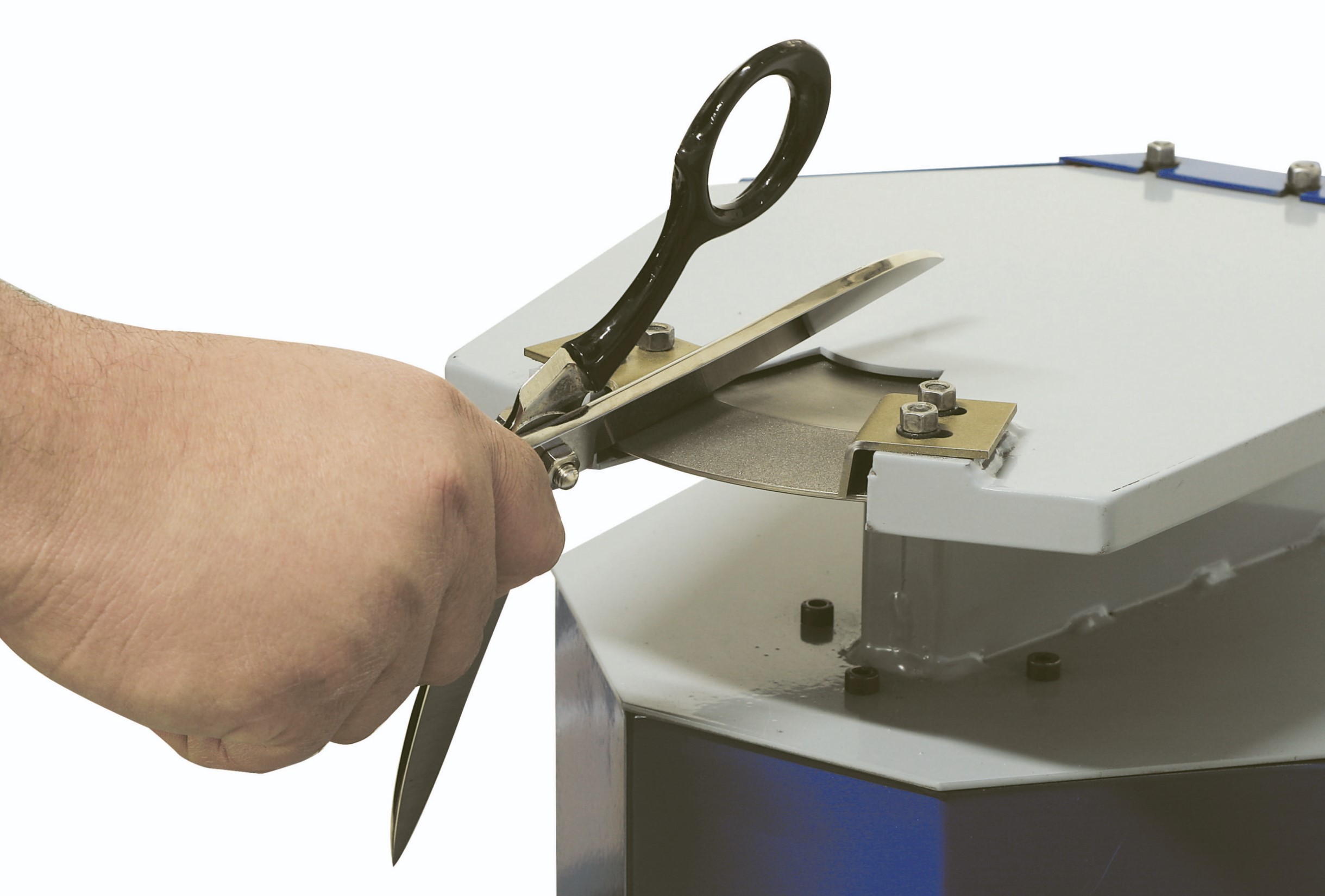 Professional scissors sharpening process